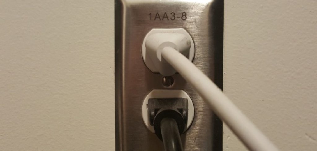 How to Lock Plug Into Outlet
