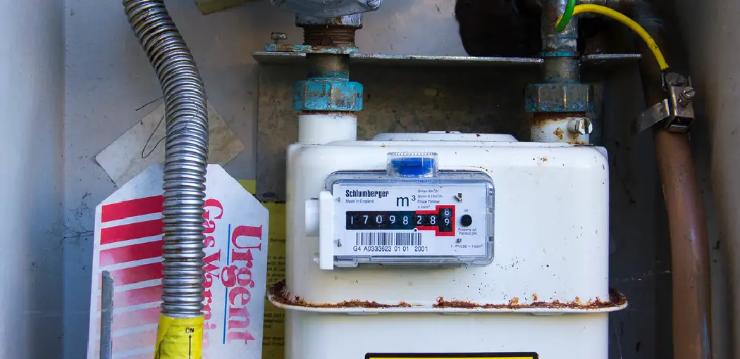 How to Take Lock Off Gas Meter