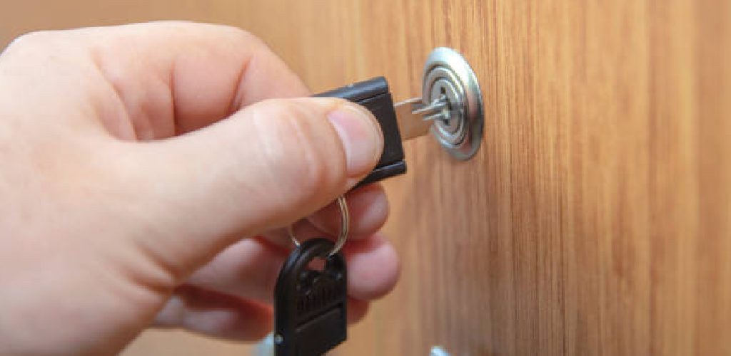 How to Remove Lock Cylinder From Desk Drawer in 08 Steps