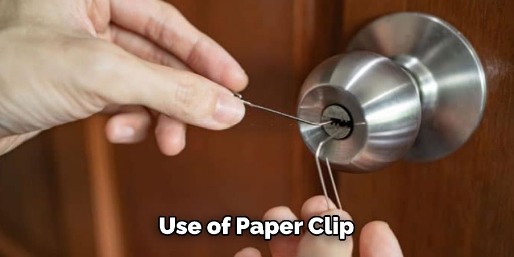 Use of Paper Clip