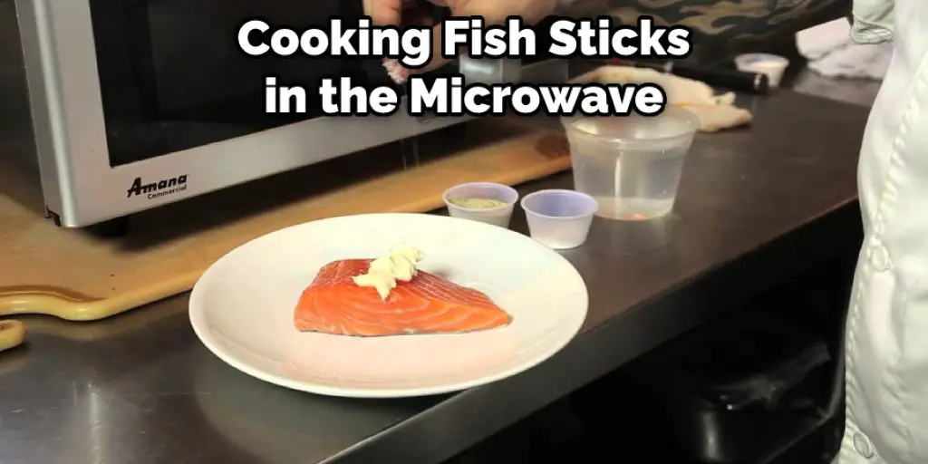 Cooking Fish Sticks in the Microwave