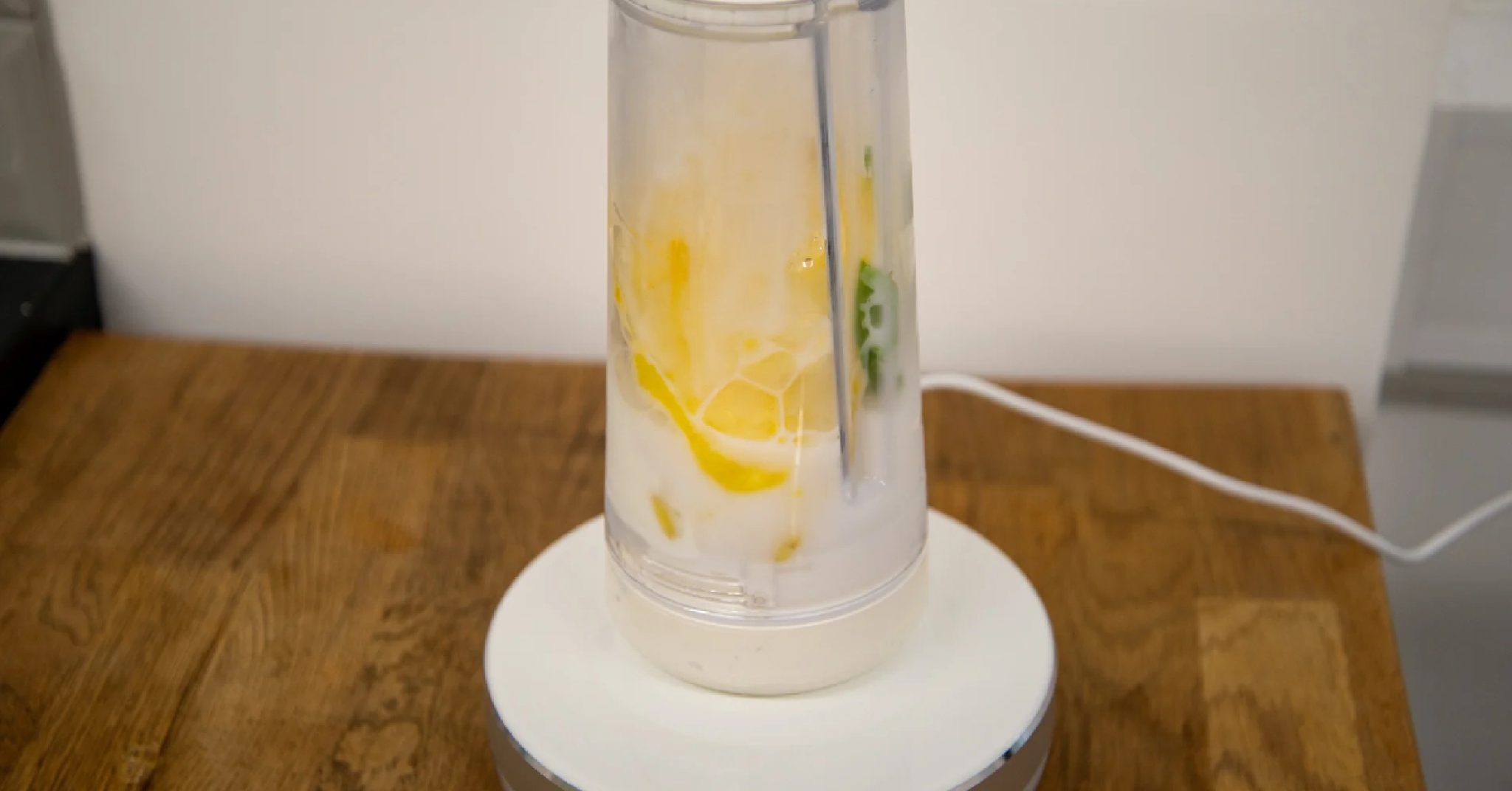 How to Clean a Blender Bottle 15 Easy Ways (2024)