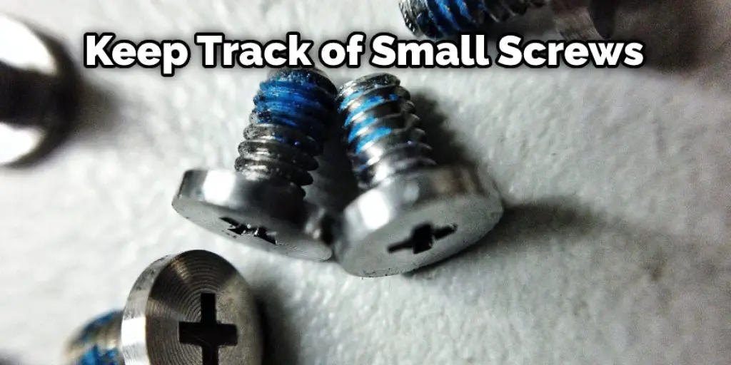 Keep Track of Small Screws