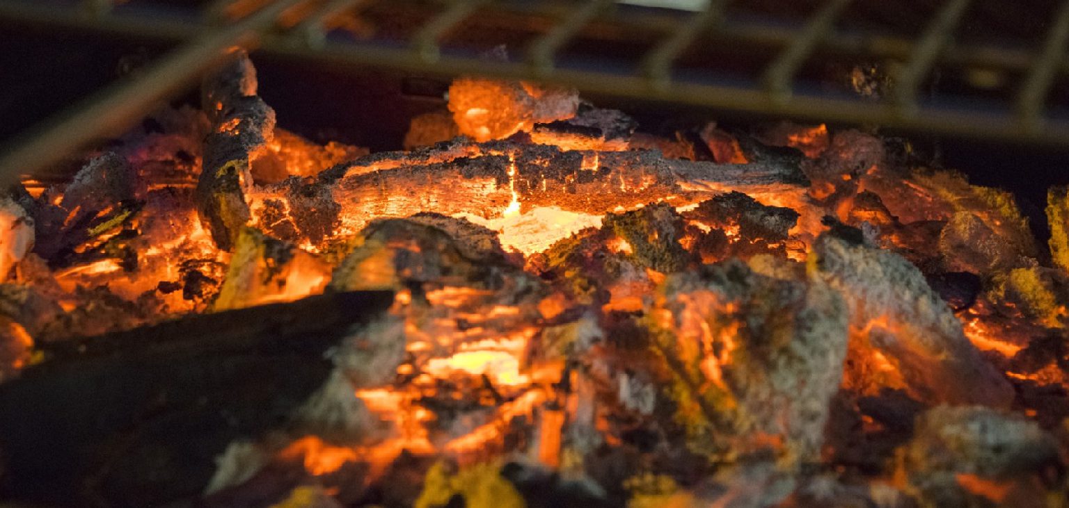 How to Place Lava Rocks in Gas Fireplace 12 Easy Steps