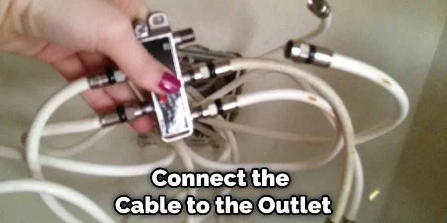 Connect the Cable to the Outlet