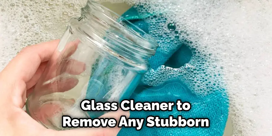 Glass Cleaner to Remove Any Stubborn