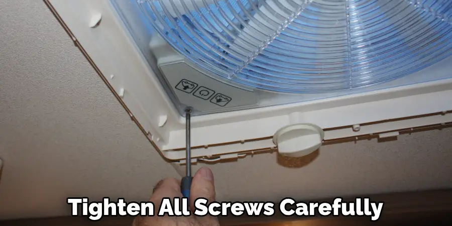 Tighten All Screws Carefully