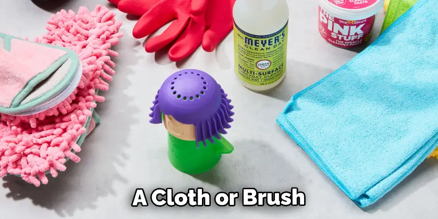 A Cloth or Brush