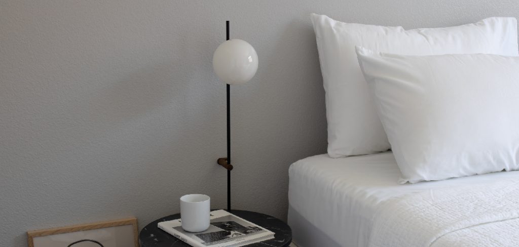 How to Balance a Bedroom with Only One Night Stand