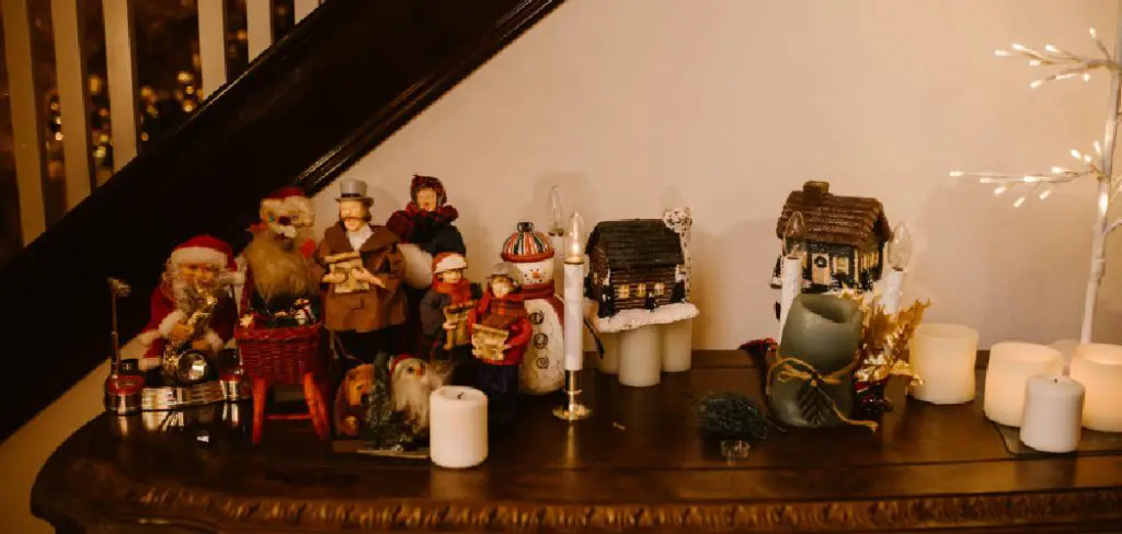 How to Decorate a
Shelf for Christmas