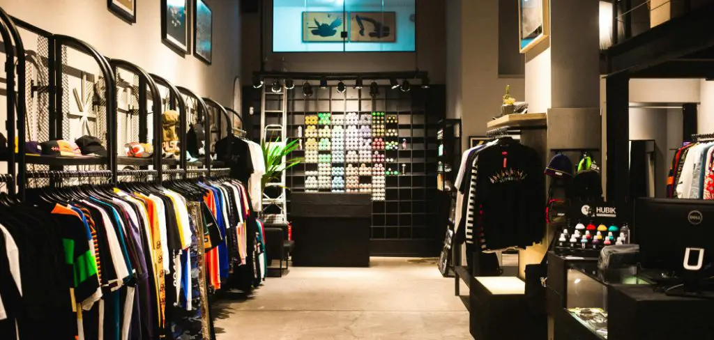 How to Overcome Clothes Hoarding