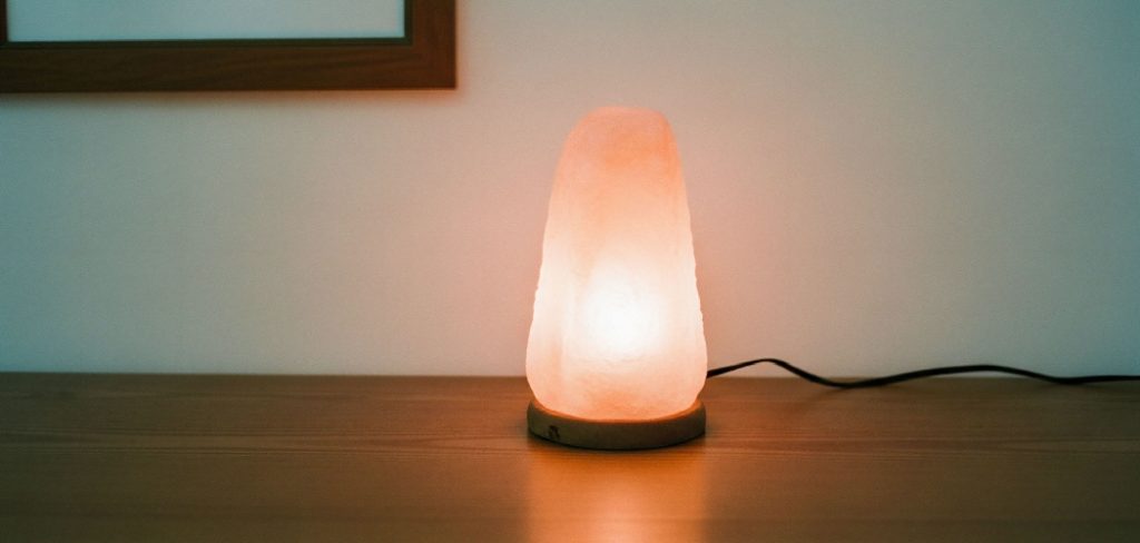 How to Clean a Salt Lamp