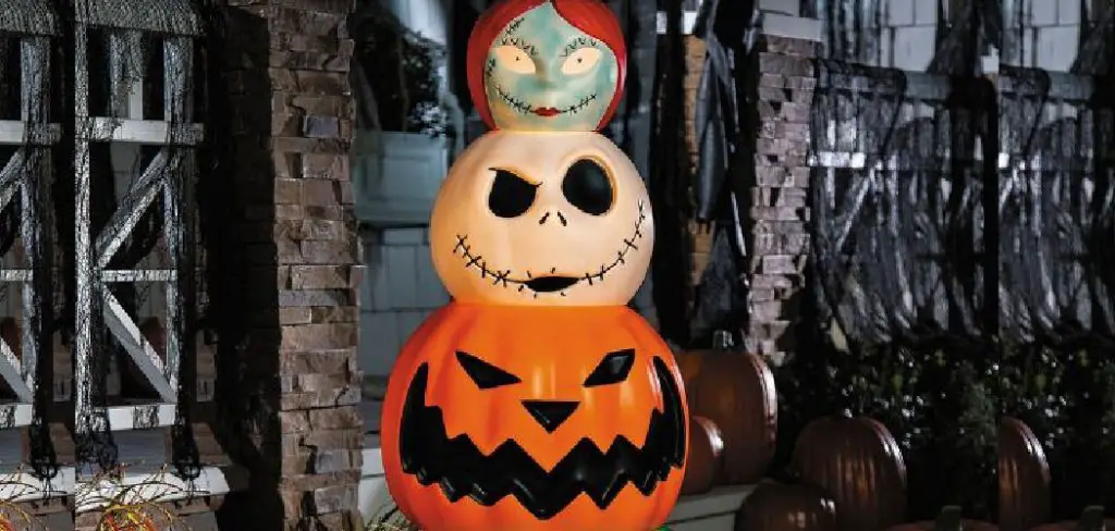 How to Decorate a Plastic Pumpkin